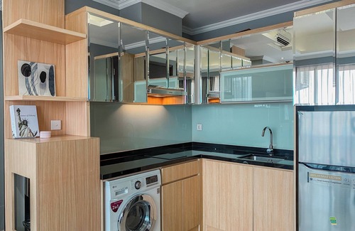 Cikini Apartment | Good And Relaxing 2Br At Menteng Park Apartment