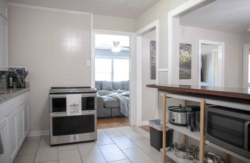 Garden Acres House | Exceptional Good Bull Getaway: Your Aggie Retreat Awaits!