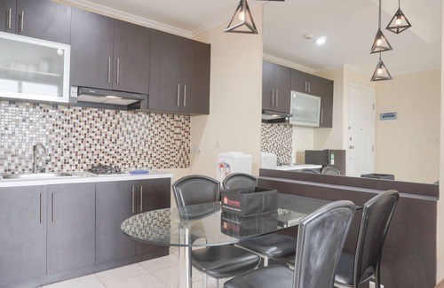 Kelapa Gading Barat Apartment | Bargain 2Br Retreat at City Home Moi Apartment with Breakfast