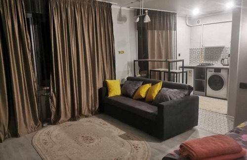 Aktobe Apartment | Discover Good Home 76: Family-Friendly and Guest Rated 10/10