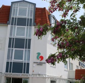 Portitz Hotel | Relax in Leipzig: Pet-Friendly Retreat with Breakfast