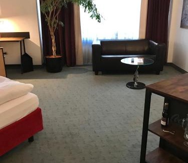Portitz Hotel | Relax in Leipzig: Pet-Friendly Retreat with Breakfast