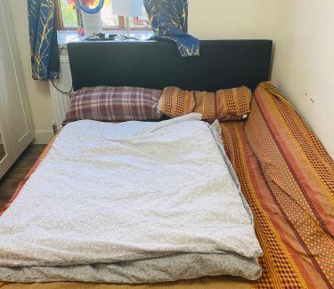 Farnborough and Crofton House | Enjoy Quality Rooms in London - Easy Access to Transport
