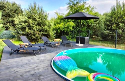 Gostynin Ski Chalet | Discover Jeziorem Białym: Poolside Family Retreat