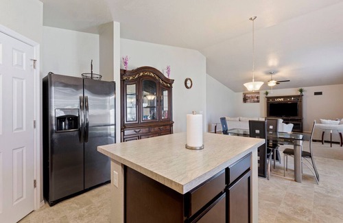 Kuna House | Discover a Great Stay with Breakfast & Family Amenities