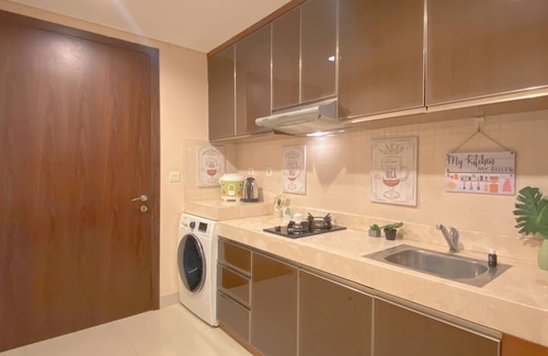 Cilandak Apartment | Good Studio Room At Kemang Village Apartment