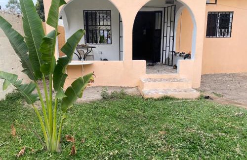 Brufut House | Relaxing Vibes at Good Vibes Guesthouse - Pet Friendly Stay