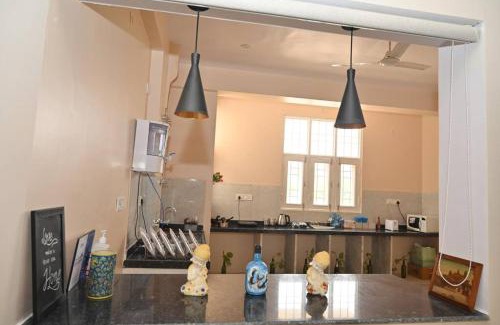 Panch Batti Apartment | Discover Good Vibes Homestay: Child-Friendly Retreat