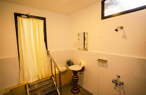Devikolam House | Relaxing Retreat with Pet and Child-Friendly Amenities