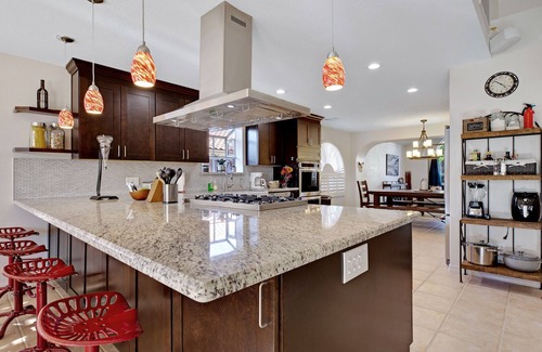 Mesa House | Vibrant Retreat with Pool, Hot Tub & Game Room for 9