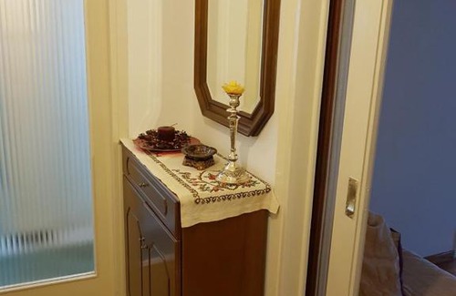 Trikala Apartment | Guest Rated 10/10 at Goodbye, Lenin - Family & Pet Friendly