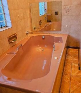 Mahikeng House | Budget-Friendly Goodlife Guest House in Mafikeng