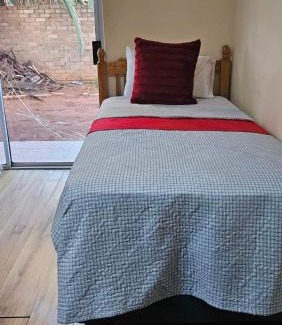 Mahikeng House | Budget-Friendly Goodlife Guest House in Mafikeng