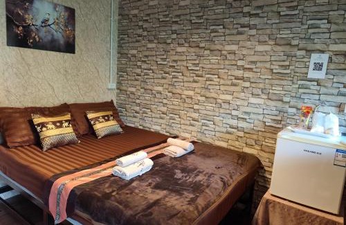 Ko Mook Bed & Breakfast | Guest Rated 10/10 at Goodluck Village House, Pet & Child Friendly