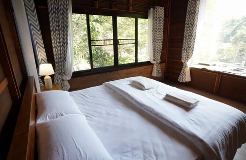 Doi Saket Hotel | Goodvibes Cabins Chiang Mai: 10/10 Rated Family Retreat