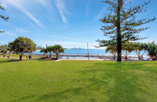 Burleigh Heads Apartment | Oceanfront Goodwin Towers - Family-Friendly Getaway Awaits