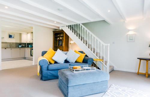 Delabole House | Charming Goose Cottage in the Helland Barton Farm Collection
