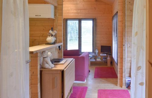 Tollard Royal House | Gooseberry Lodge: 4-Star Pet-Friendly Retreat with Great Reviews
