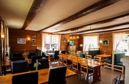 Mora Bed & Breakfast | Discover Gopshusgården: Family-Friendly Stay with Hot Tub