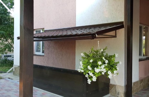 Hora House | Convenient GoraTwins Guest House by Boryspil Airport