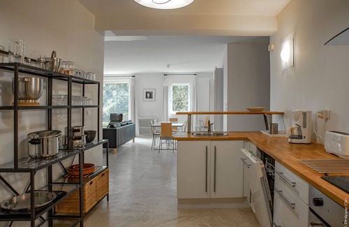 Gordes Apartment | Discover Restanque 2: A Scenic Bastide with Pool in Gordes