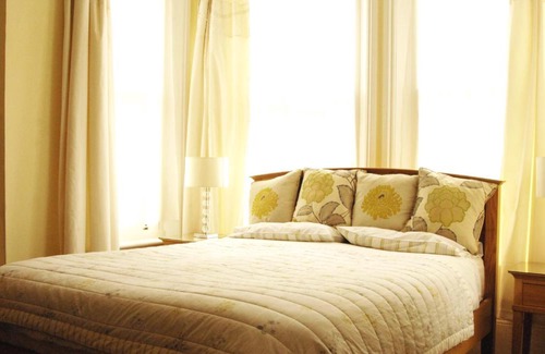 Wimborne Bed & Breakfast | Gordon House: Pet-Friendly Getaway with a 9.4 Rating