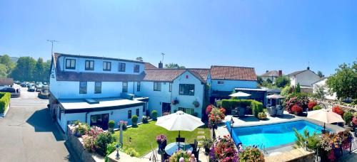Cheddar Bed & Breakfast | Gordons: Family-Friendly Hotel with Pool & 9.5/10 Rating