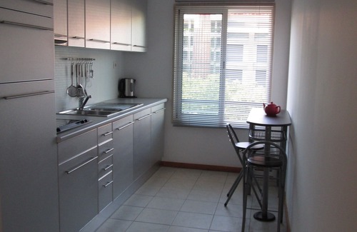 Telheiro Apartment | Prime Marina 1-Bed Apartment with Pool Access & Ocean Views