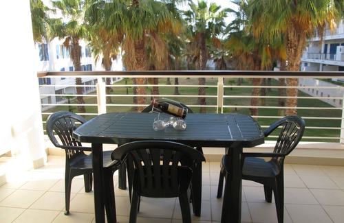 Telheiro Apartment | Prime Marina 1-Bed Apartment with Pool Access & Ocean Views