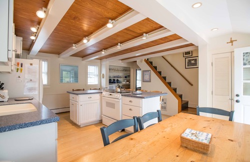 Nantucket Town House | Historic District Getaway: Walk to Downtown & Enjoy Ocean Views