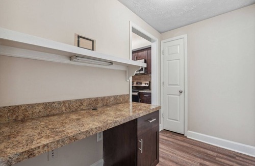 Lindbergh Apartment | Family-Friendly 2 Bed, 2 Bath Retreat - Rated 9/10!