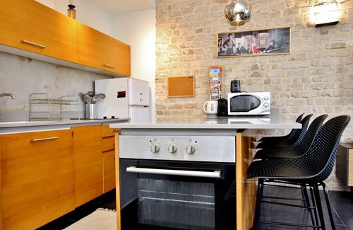 Old North Apartment | Stunning 2 Bedrooms with Sea View & Sun Balcony Awaits