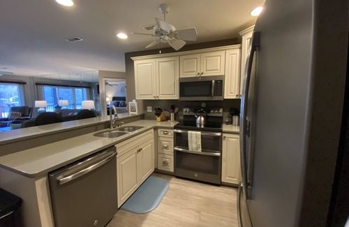 Camdenton Condo | Tranquil Lake View Condo with Pool and Breakfast Included