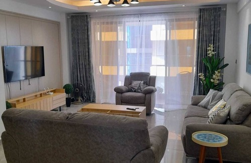 Mbotela Apartment | Gorgeous 3-bedroom apartment with fitness room in Nairobi 10mins to CBD