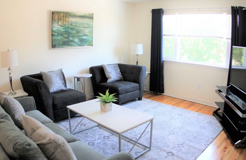Bridgewater Apartment | Gorgeous 3-Bedroom/2-Bath Apartment in Bridgewater