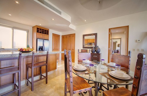 Downtown San Jose del Cabo Condo | Unforgettable 3BD Master Suite with Oceanfront Views