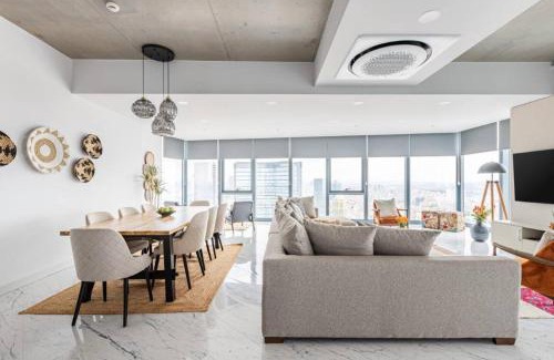 Bomonti House | Bright and Airy 4-bedroom Penthouse with Pool Access