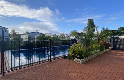 Toogoolawah House | Ideal 3BR Retreat on Brisbane Valley RailTrail with Pool