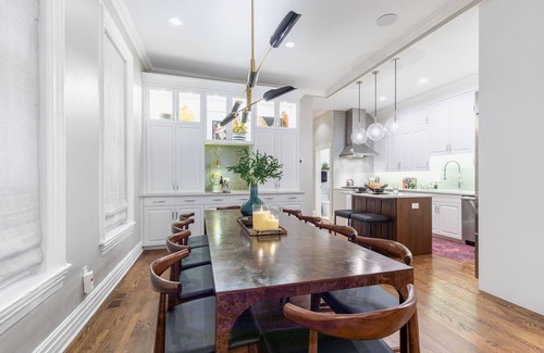 Near North Side Condo | Exceptional 3BR River North Condo with Free Parking & Breakfast