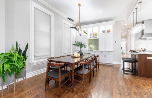Near North Side Condo | Exceptional 3BR River North Condo with Free Parking & Breakfast