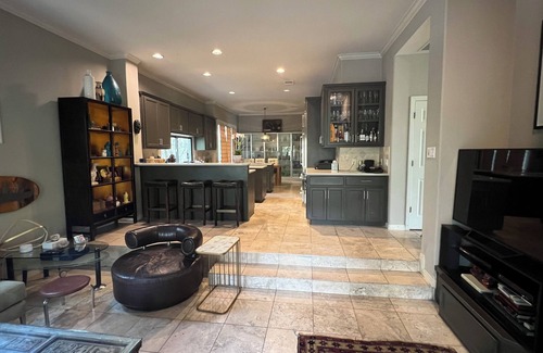 Austin Condo | Gorgeous 4-bedroom home in Westlake, Eanes school district.
