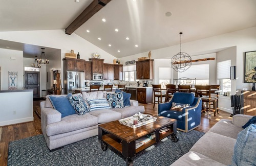 Eden House | Inviting 5-Bedroom Home with Pool & Breathtaking Views