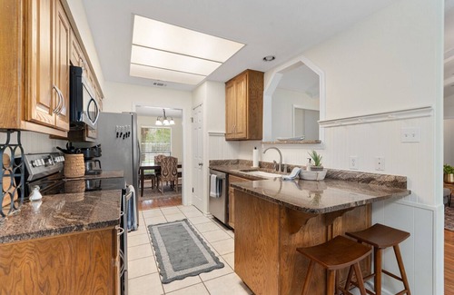 Round Rock West House | Gorgeous 5-bedroom House in Established Round Rock Neighborhood