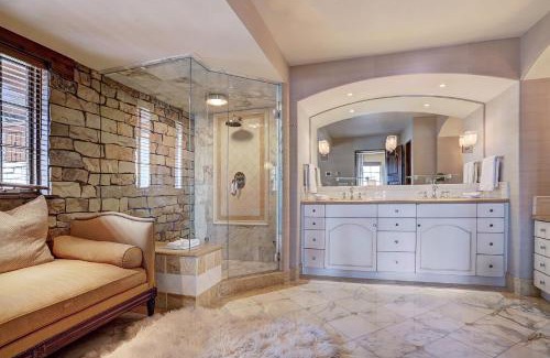 Vail House | Elegant 5 Bedroom Private Chalet in Vail Village with Hot Tub