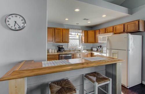 Noblesville House | Prime 5BR Home - Steps from Downtown Noblesville!