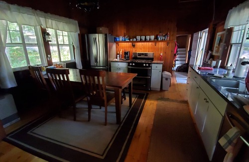 Wellesley Island House | Elegant 6 BR Waterfront Retreat with Spa & Breakfast