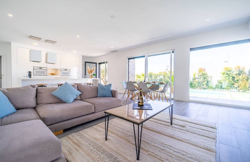 Belverde Villa | Modern Villa with Pool: 10/10 Rating near Golf & Beaches