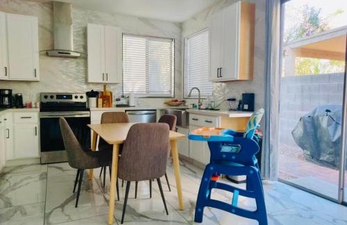 Mesa House | Pet-Friendly 3-Bedroom Hideout with Top Guest Reviews