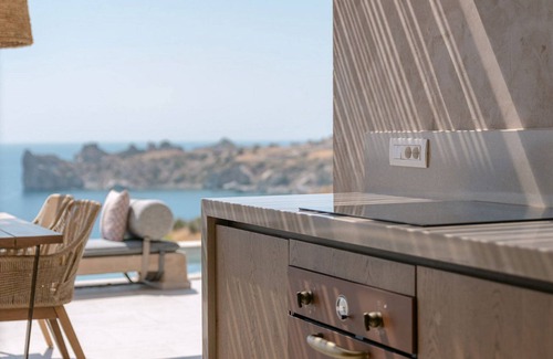 Vizari Villa | Unique Agios Vasilios Villa with Private Pool & Ocean Views