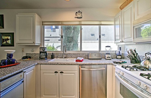 Cathedral City Resort | Elegant Hotel with Pool & Breakfast - Guest Rated 10/10